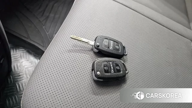 Hyundai The New Grand Starex id 3444274 из Кореи 10