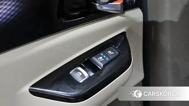 Kia Carnival 4th generation id 3282875 из Кореи 10