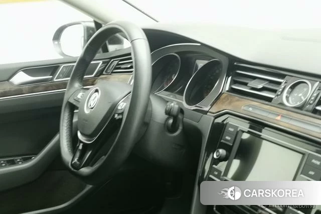 Volkswagen Magotan id 4210206 из Китая 10