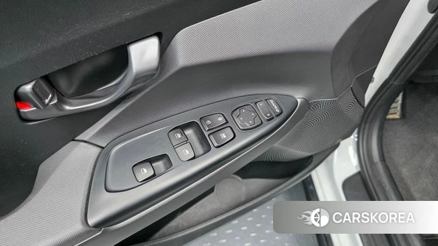 Hyundai Veloster (JS) id 4490932 из Кореи 10