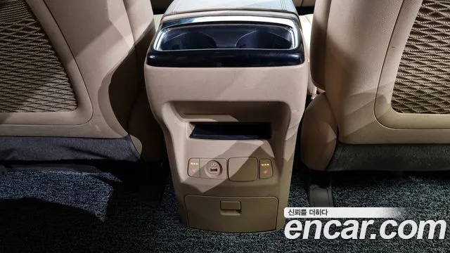 Kia The New Carnival id 2405935 из Кореи 10