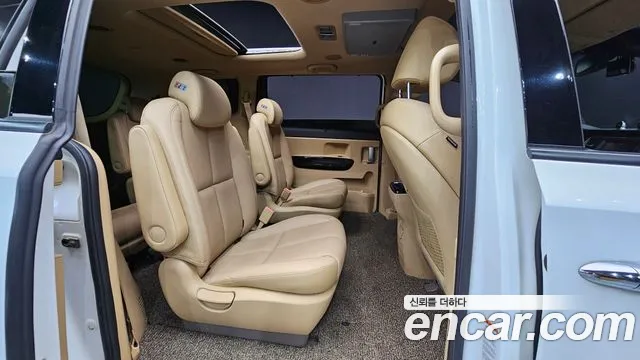 Kia The New Carnival id 2334046 из Кореи 10