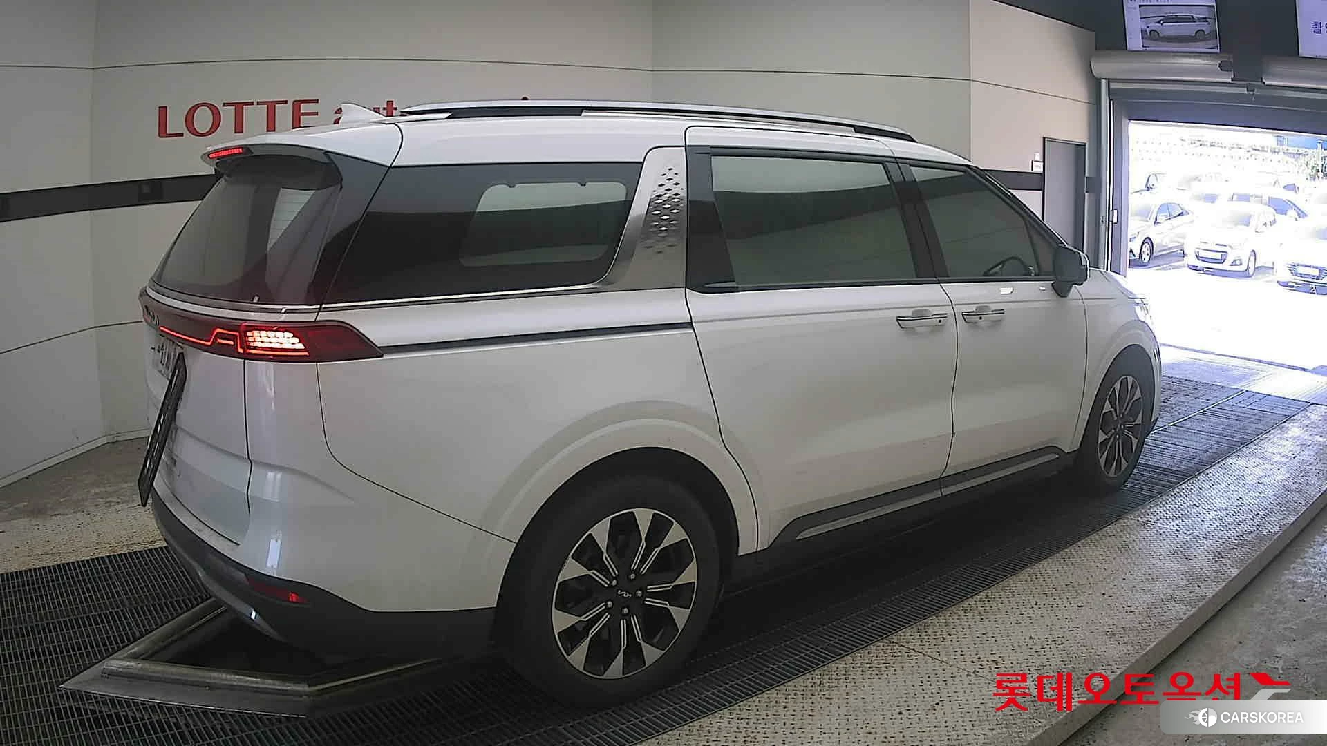 Kia Carnival id 4902416 из Кореи 10
