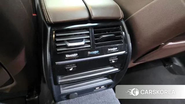 BMW 5 Series (G30) id 3055034 из Кореи 10