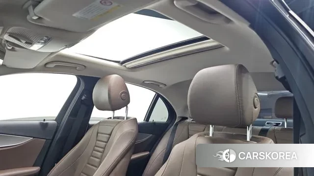 Mercedes-Benz E-Class W213 id 3677363 из Кореи 10