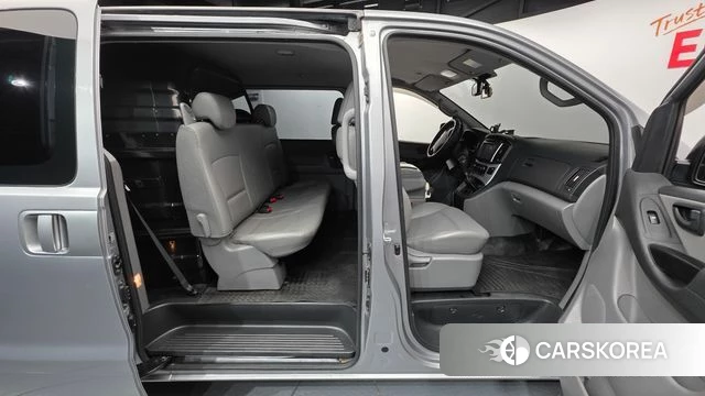 Hyundai The New Grand Starex id 4732217 из Кореи 10
