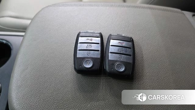 Kia The New Carnival id 4269258 из Кореи 10