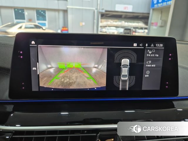 BMW 5 Series (G30) id 3828615 из Кореи 10