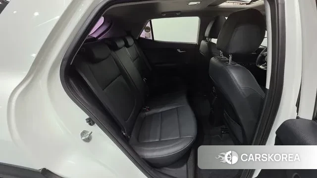 Kia Stonic id 3728511 из Кореи 10