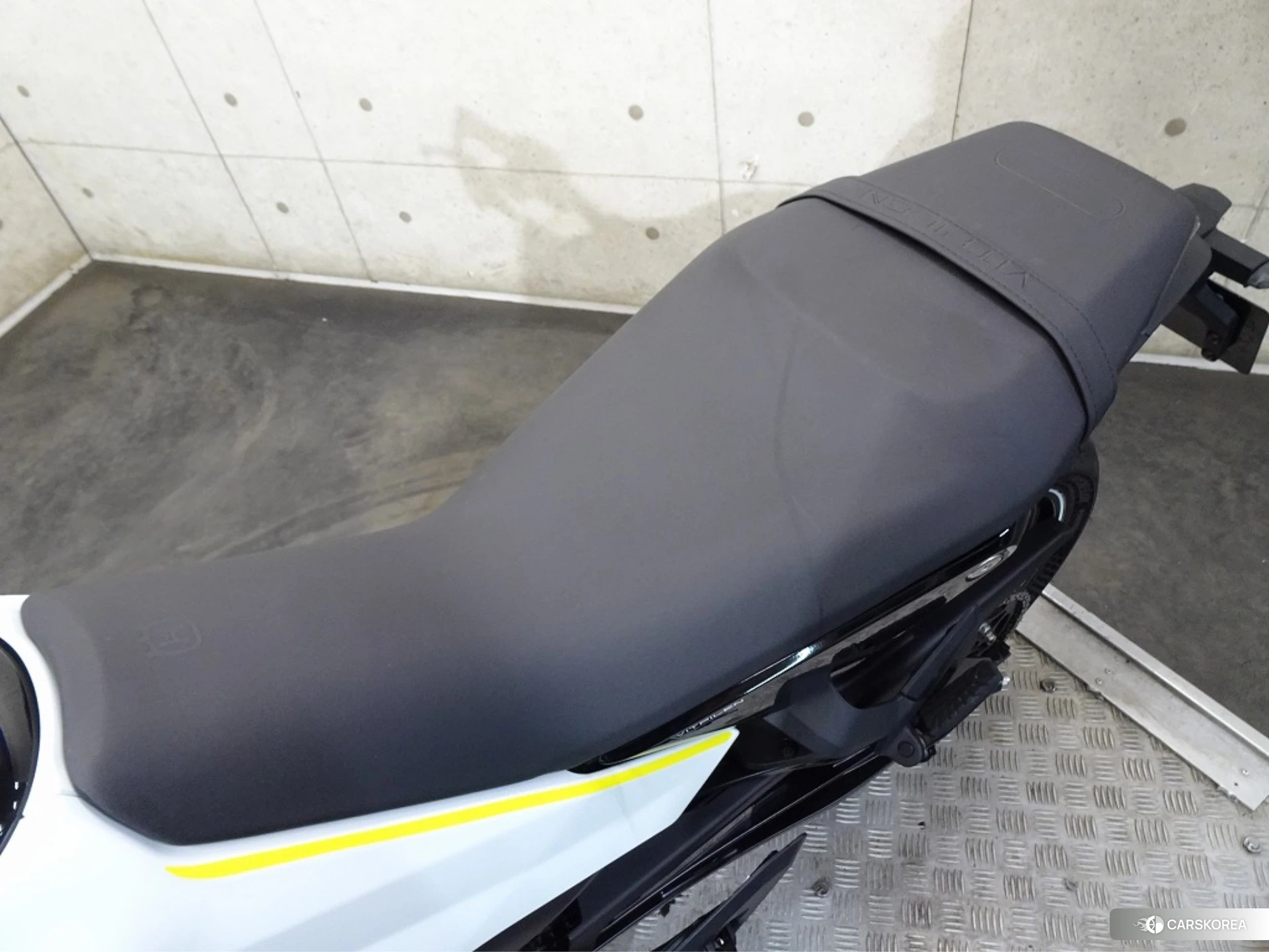 Husqvarna VITPILEN 401 id 3939705 из Японии 10