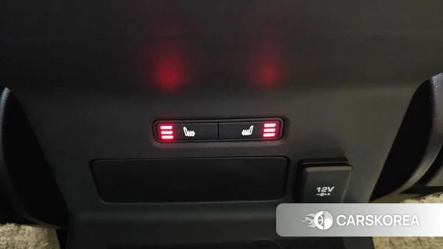 Land Rover Range Rover Velar id 3937189 из Кореи 10