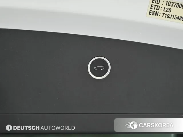 Tesla Model X id 3578355 из Кореи 10