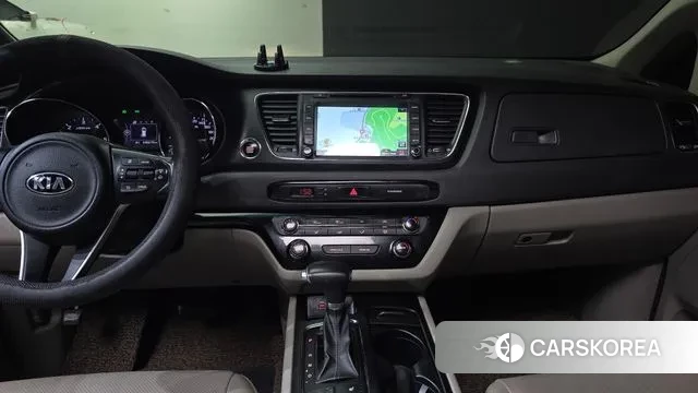 Kia All New Carnival id 3470038 из Кореи 10