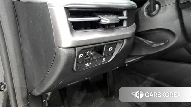 Hyundai Grandeur (GN7) id 3798916 из Кореи 10