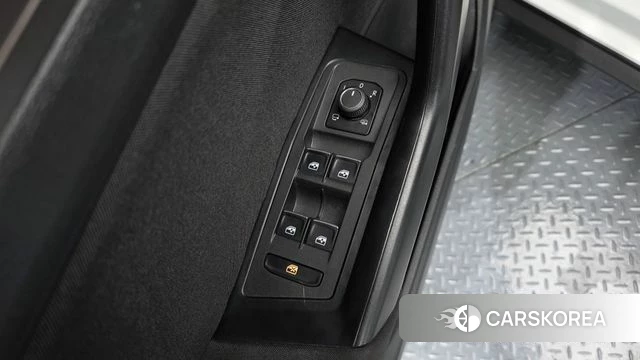 Volkswagen T-Roc id 4501357 из Кореи 10