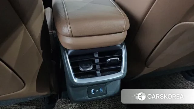 Hyundai Grandeur (GN7) id 3321748 из Кореи 10