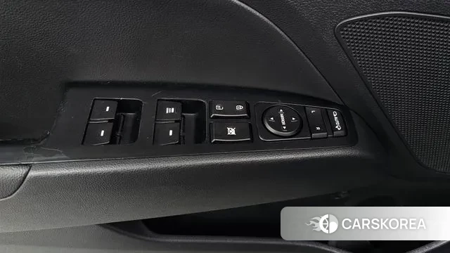 Hyundai Avante AD id 3728678 из Кореи 10