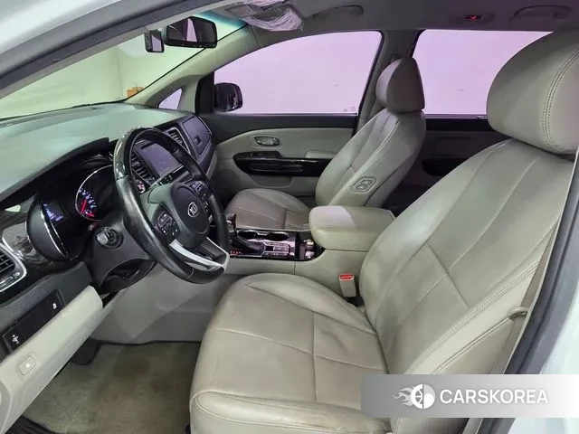 Kia The New Carnival id 3489802 из Кореи 10