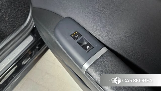 Hyundai Grandeur (GN7) id 3903326 из Кореи 10