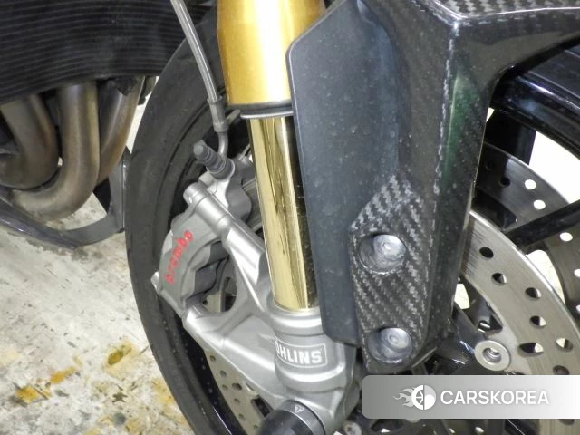 Triumph SPEED TRIPLE 1200 RR id 3946664 из Японии 10