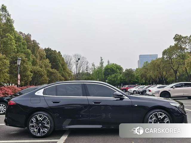 BMW 5 series id 4265206 из Китая 10