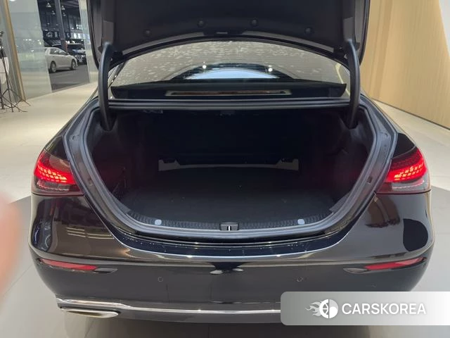 Mercedes-Benz E-class id 4261131 из Китая 10