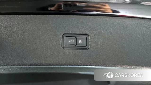 Audi Q8 (4M) id 3317898 из Кореи 10