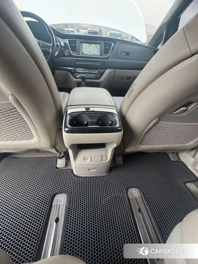 Kia The New Carnival id 3402971 из Кореи 10