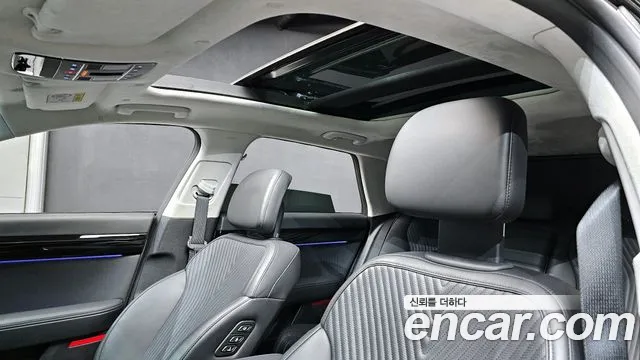 Hyundai Grandeur (GN7) id 2403648 из Кореи 10