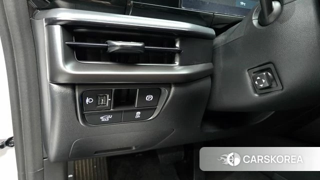 Hyundai Grandeur (GN7) id 4360969 из Кореи 10