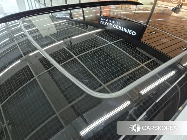 Lexus UX300h id 3185176 из Кореи 10