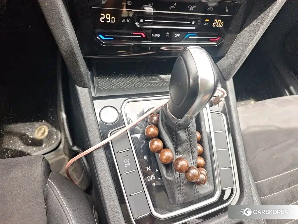 Volkswagen Magotan id 4570753 из Китая 10