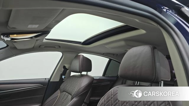 BMW 5 Series (G30) id 4232965 из Кореи 10