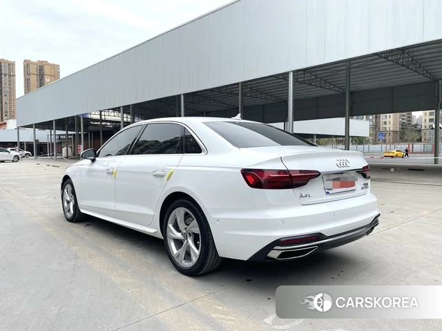 Audi A4L id 4254216 из Китая 10