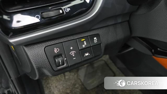Kia Stonic id 4339379 из Кореи 10