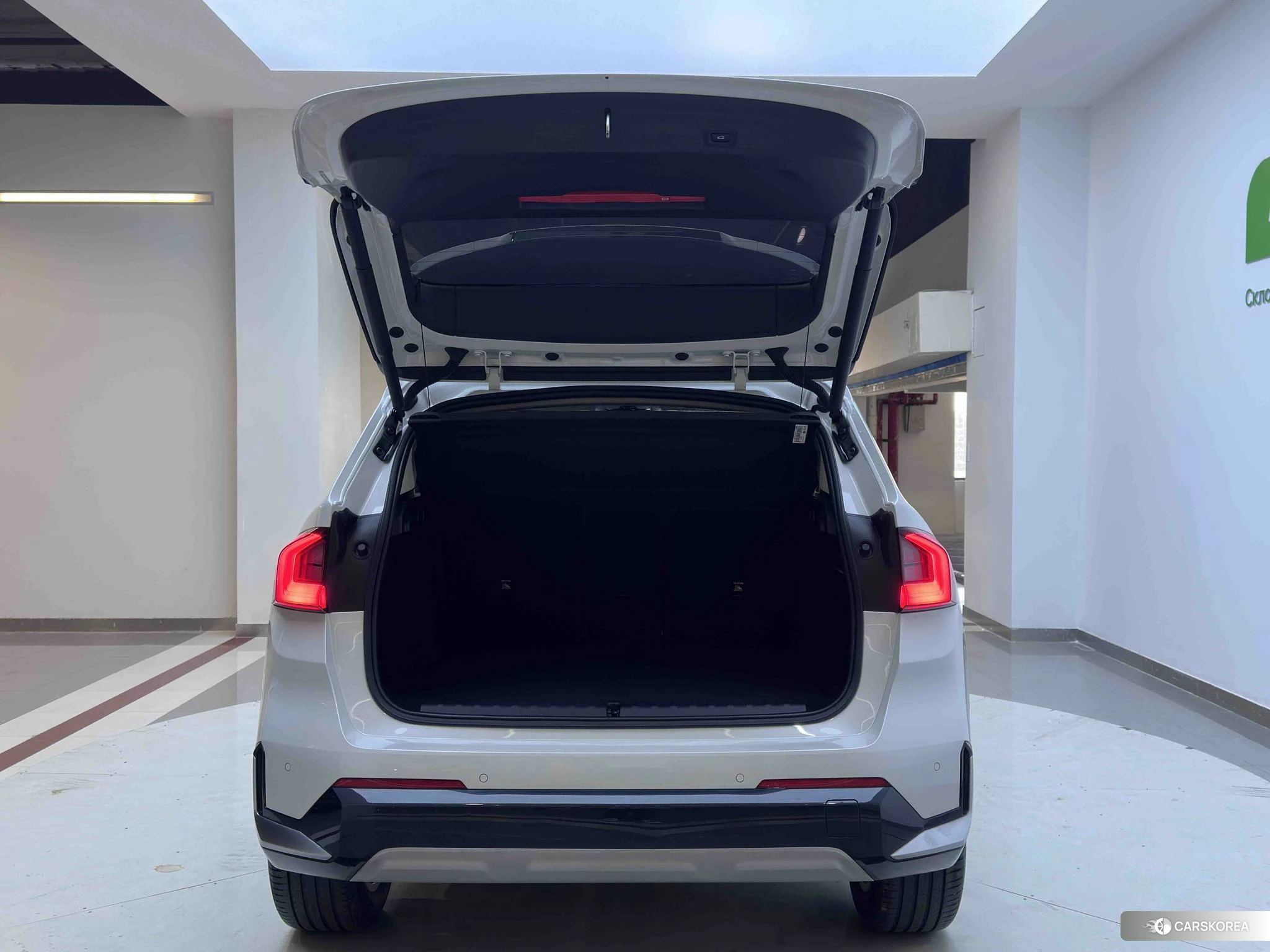 BMW X1 id 4467588 из Китая 10