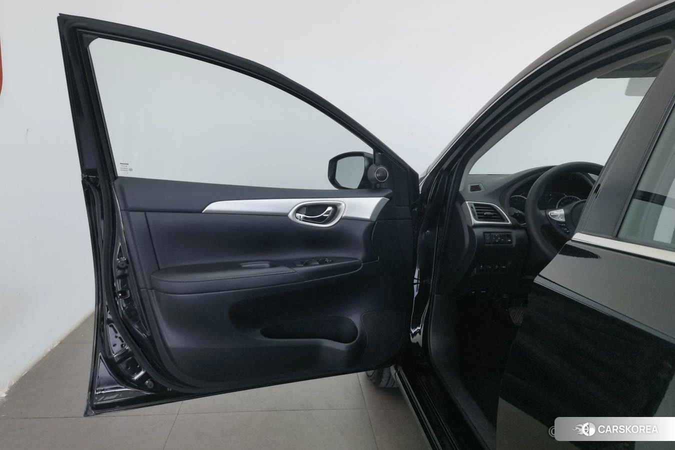 Nissan Xuan Yi id 4407265 из Китая 10