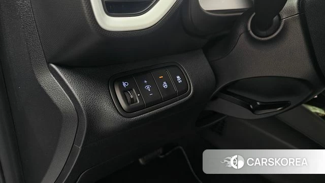 Hyundai Venue id 3896983 из Кореи 10