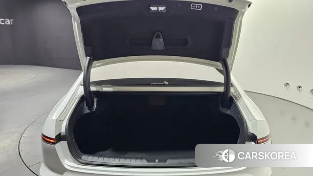 Hyundai Grandeur (GN7) id 3590853 из Кореи 10