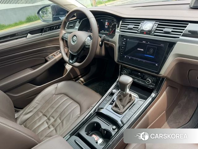 Volkswagen Huiang id 4272914 из Китая 10