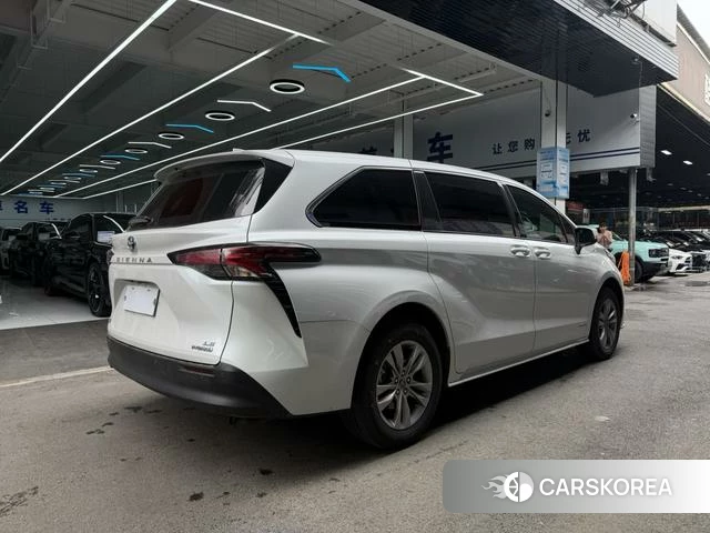 Toyota Saina id 4276282 из Китая 10