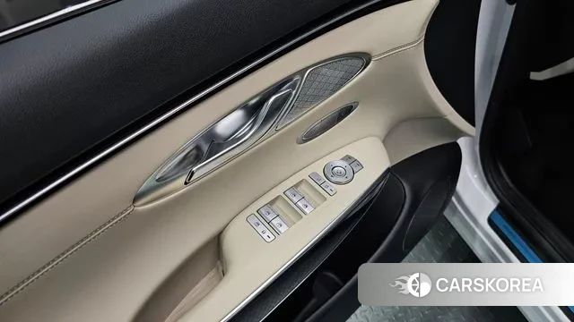 Genesis GV70 id 3011294 из Кореи 10