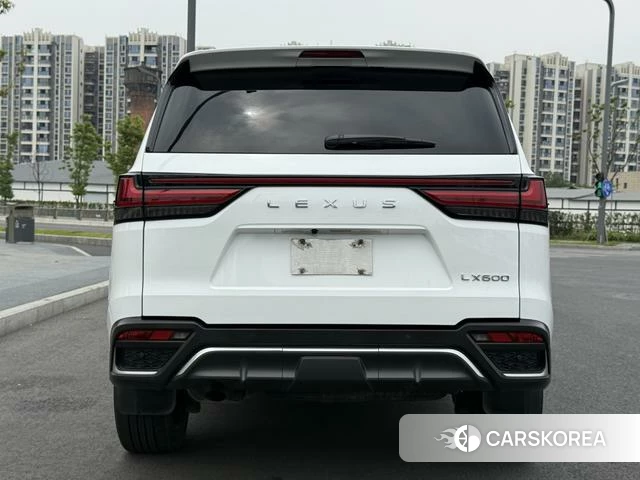 Lexus LX id 4329109 из Китая 10