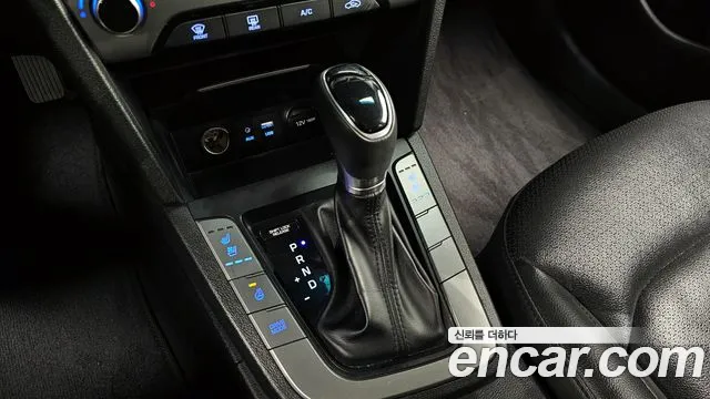 Hyundai Avante AD id 2687704 из Кореи 10