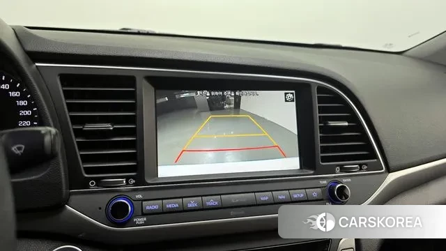 Hyundai Avante AD id 3403119 из Кореи 10