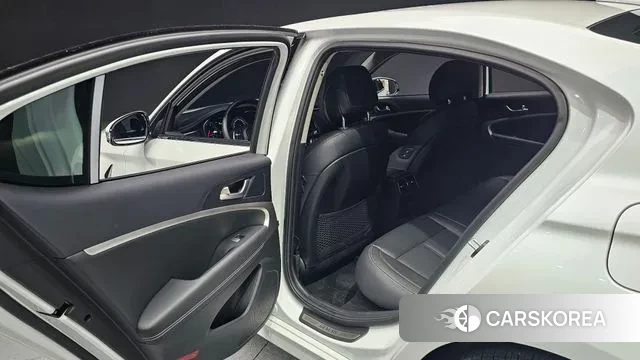 Genesis G70 id 3084782 из Кореи 10