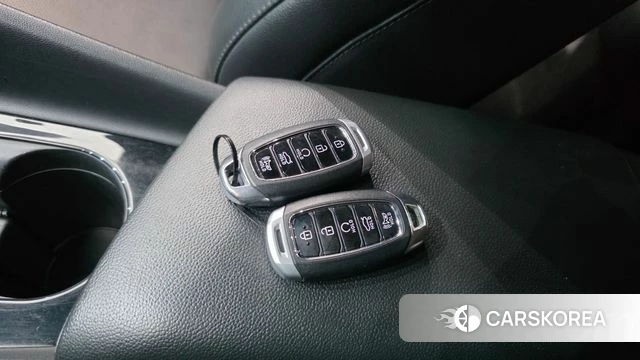 Hyundai Avante Hybrid (CN7) id 3892722 из Кореи 10