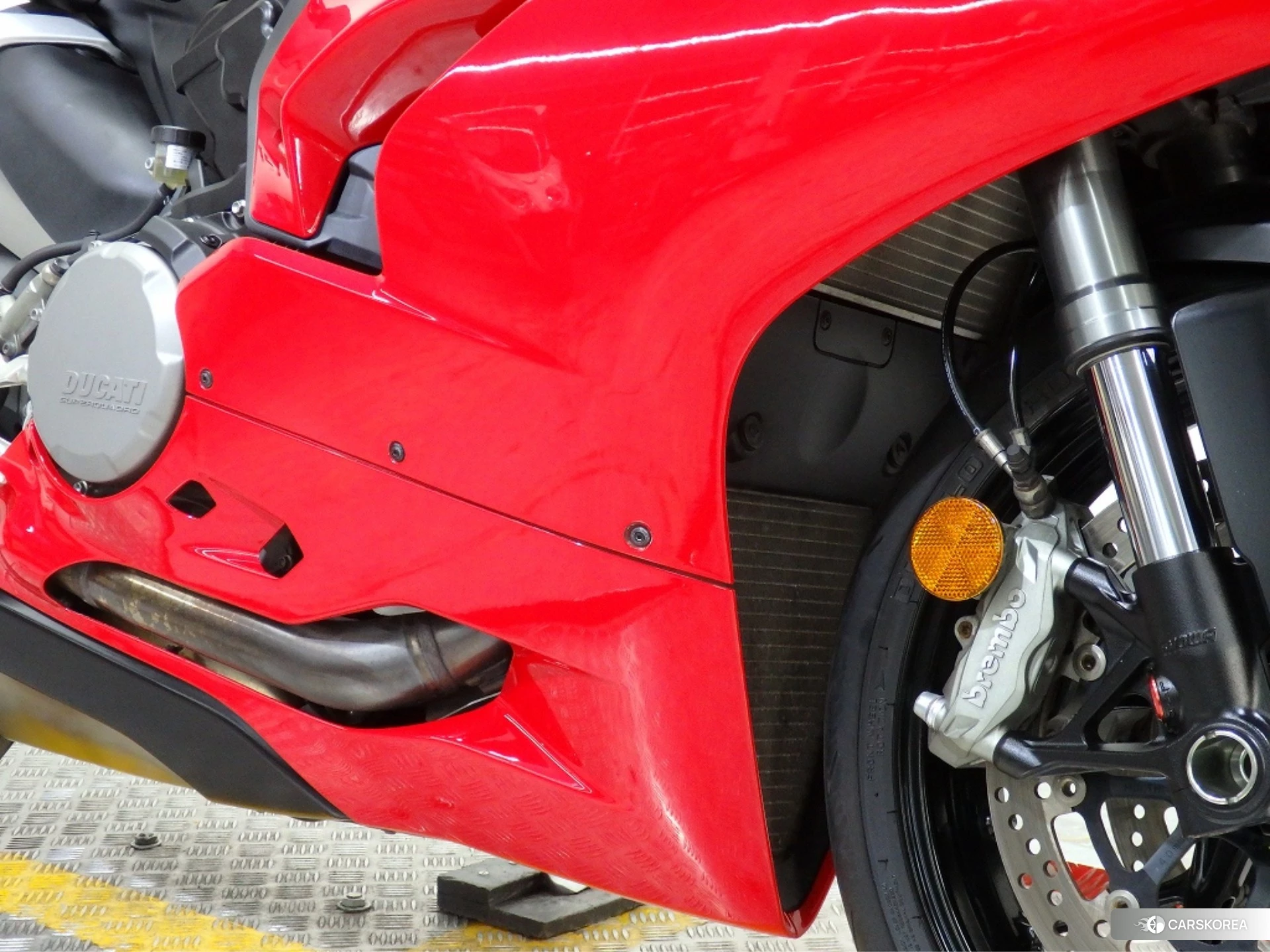 Ducati PANIGALE V2 id 3952001 из Японии 10