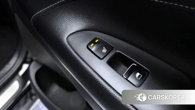 Hyundai Grandeur IG id 3330600 из Кореи 10