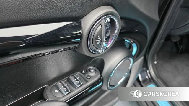 Mini Cooper S id 4754945 из Кореи 10